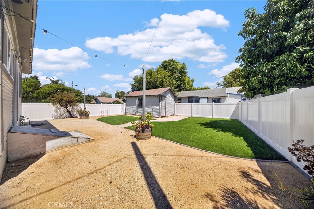 4193 5th Street Riverside, CA 92501 - Photo 31 of 43 Backyard