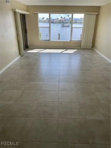 an empty room with an empty space