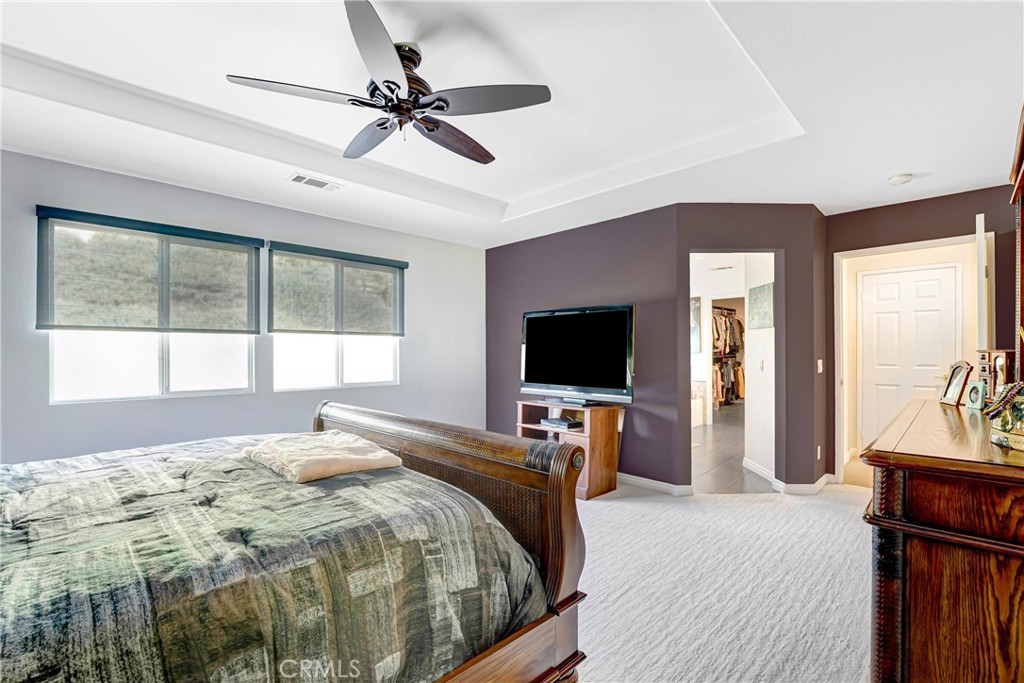 23805 Oak View Lane Newhall, CA 91321 - Photo 14 of 26