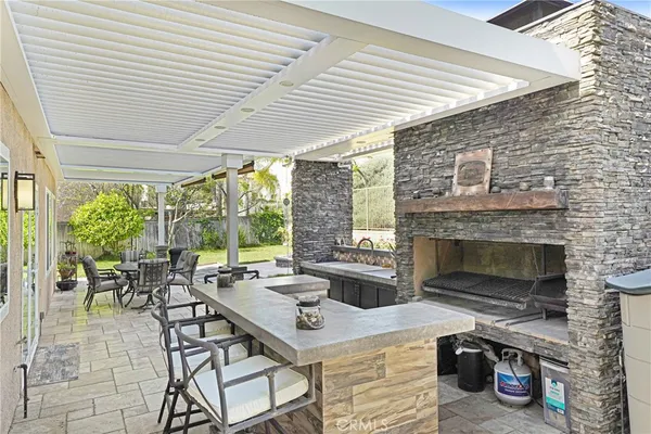 $995,000 | 23805 Oak View Lane, Newhall, CA 91321