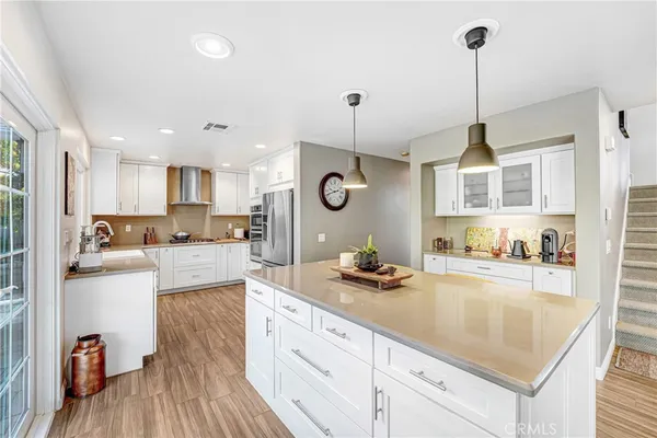 $995,000 | 23805 Oak View Lane, Newhall, CA 91321