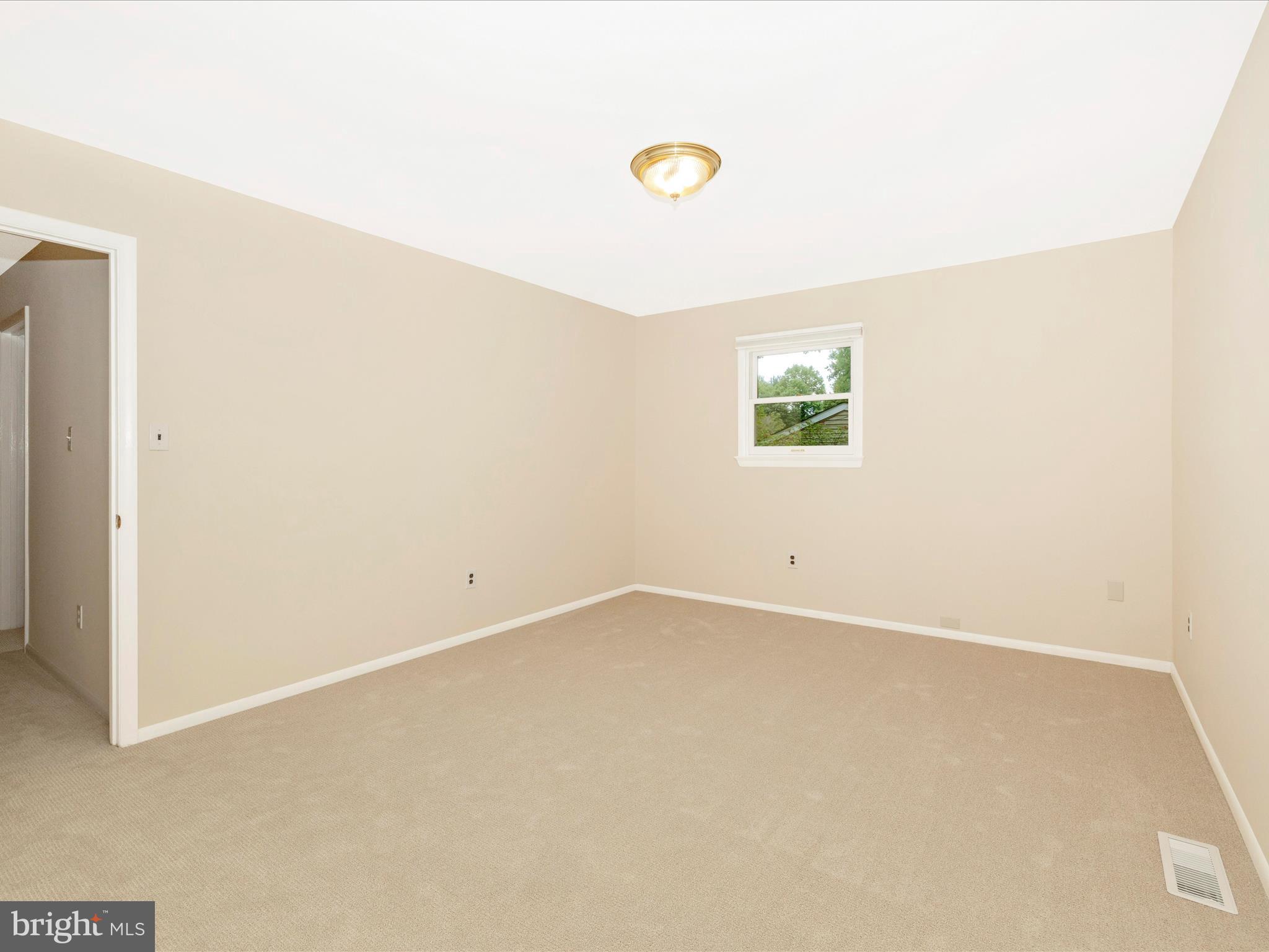 25124 Hickory Ridge Lane Gaithersburg, MD 20882 - Photo 16 of 45 0EK_4737