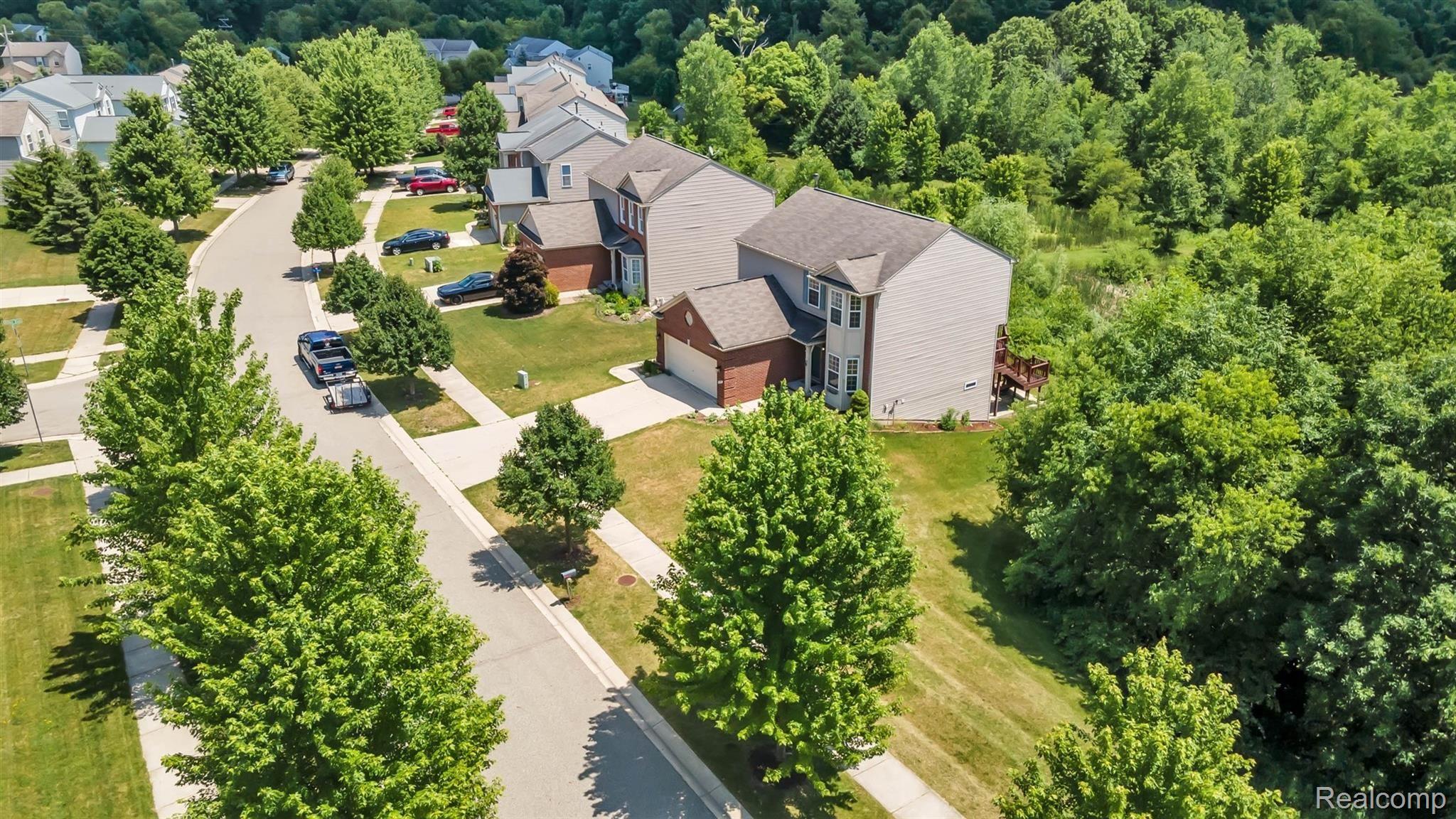 879 Deer Valley Road Holly, MI 48442 - Photo 60 of 63 61-879 Deer Valley Rd-WindowStill-R.jpg