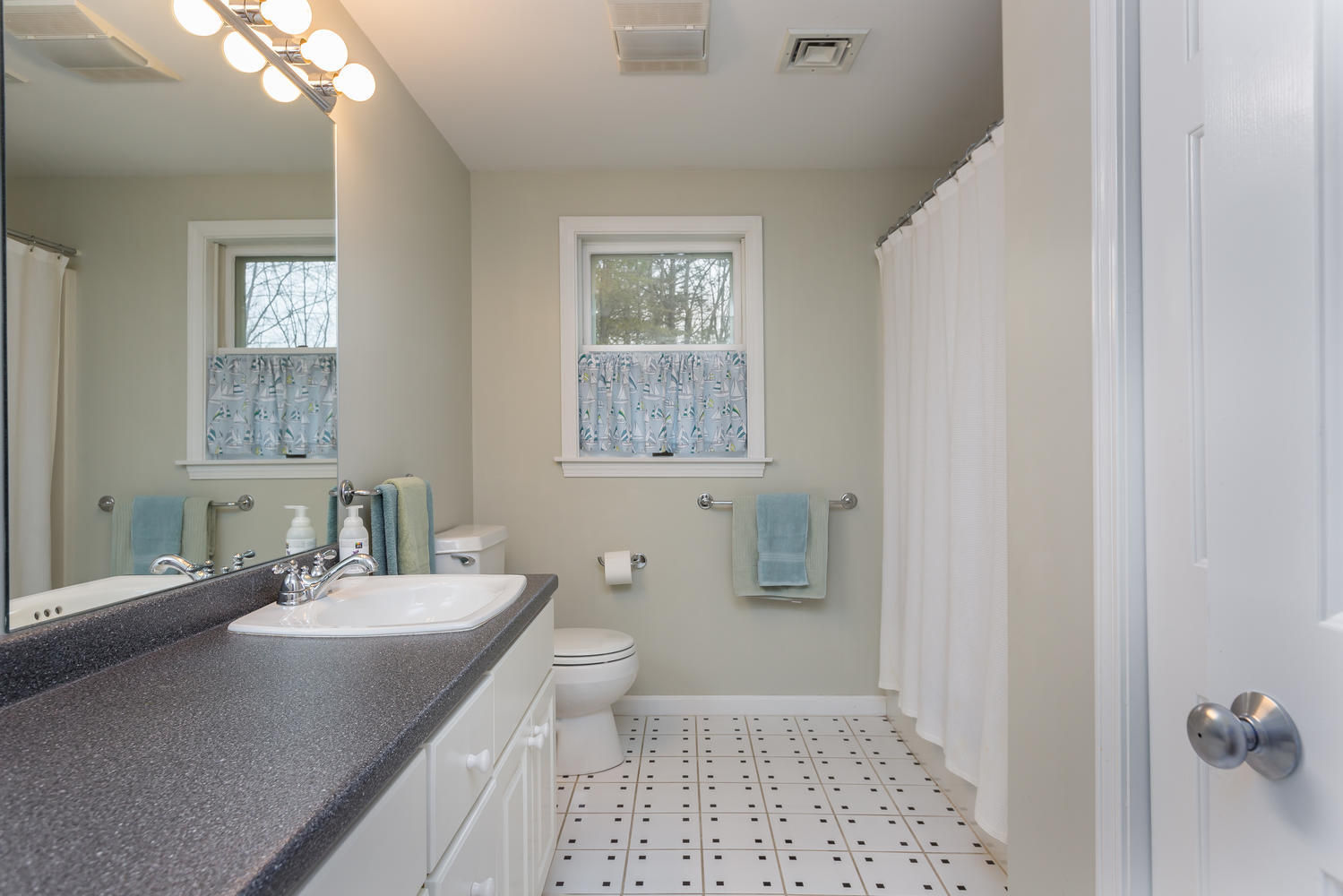 21 Schooner Road Scarborough, ME 04074 - Photo 40 of 48 2nd floor full bath