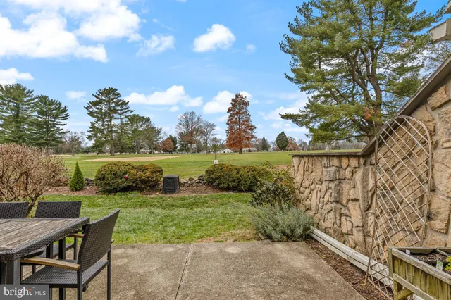 $409,000 | 649 Niblick Lane, Unit 20, Wallingford, PA 19086