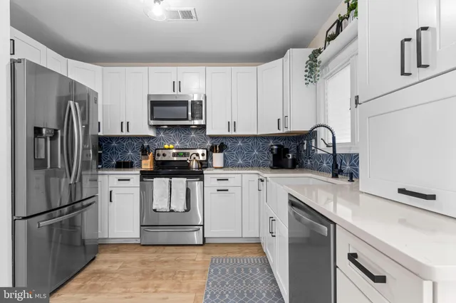 $409,000 | 649 Niblick Lane, Unit 20, Wallingford, PA 19086