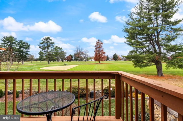 $409,000 | 649 Niblick Lane, Unit 20, Wallingford, PA 19086