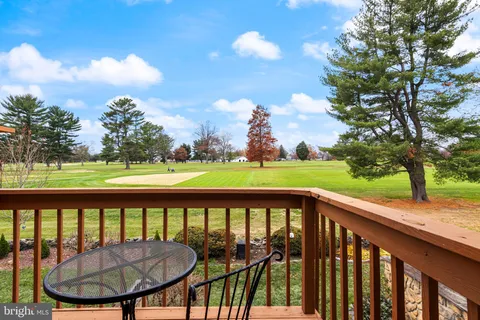 $409,000 | 649 Niblick Lane, Unit 20, Wallingford, PA 19086