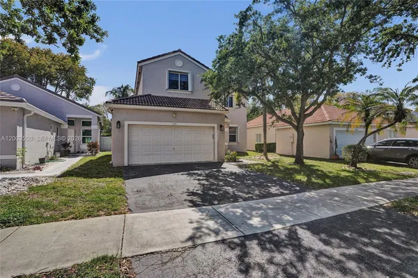 $749,999 | 636 Sand Creek Circle, Weston, FL 33327