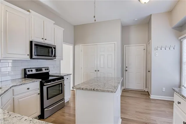 $2,200 | 3313 Northbrook Drive, Greensboro, NC 27410