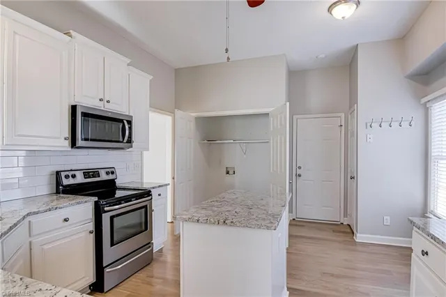 $2,200 | 3313 Northbrook Drive, Greensboro, NC 27410