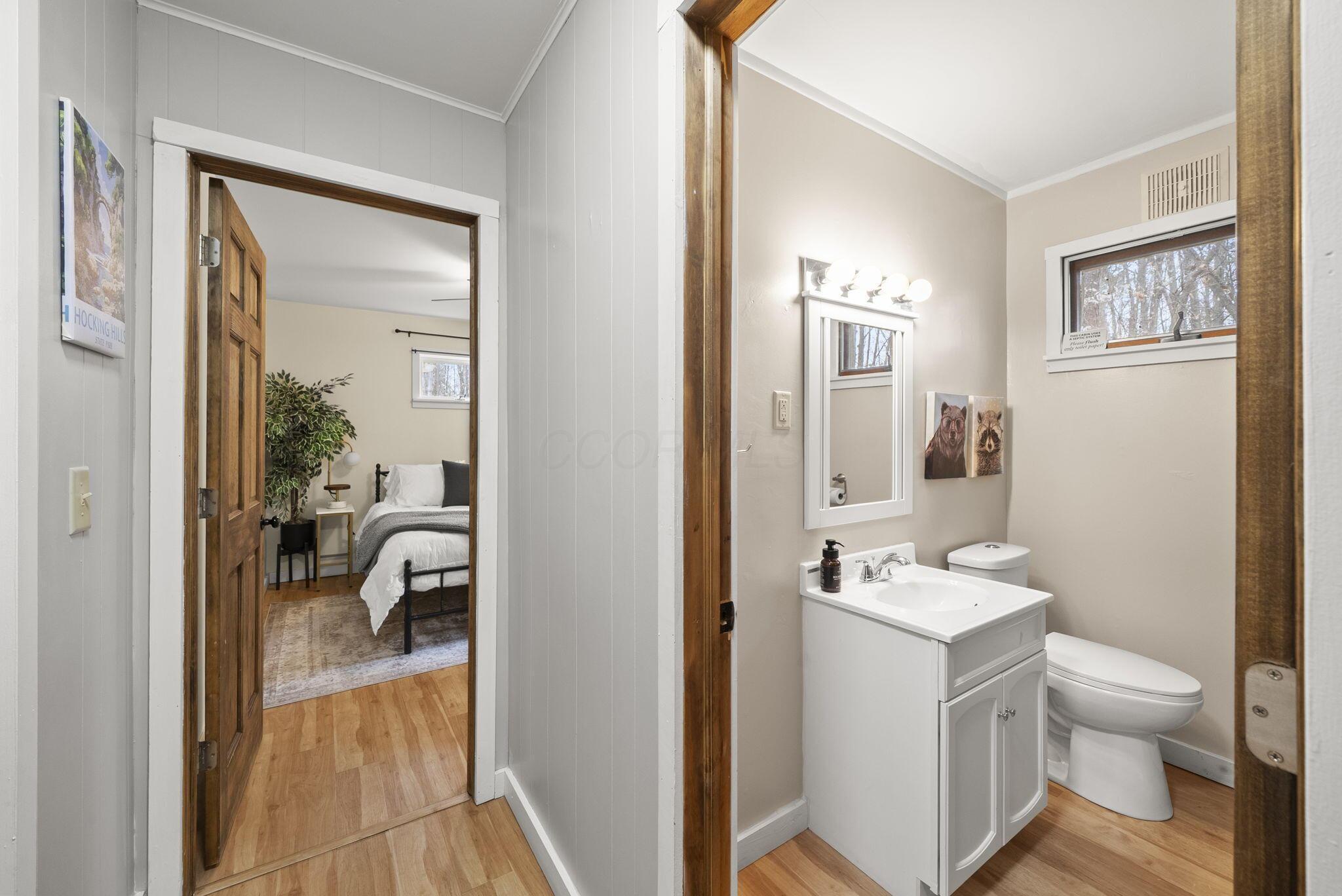 20554 Thompson Ridge Road Laurelville, OH 43135 - Photo 20 of 40 Bathroom