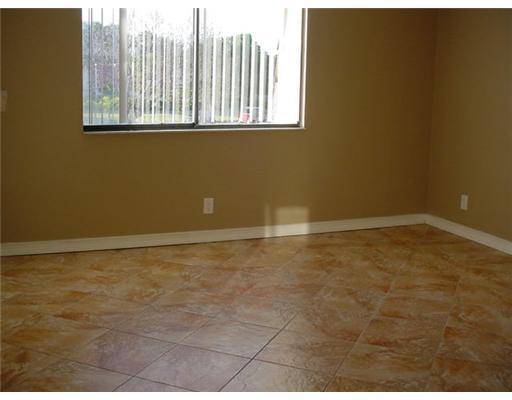 8368 Trent Court, Unit D Boca Raton, FL 33433 - Photo 7 of 16 Additional Photo