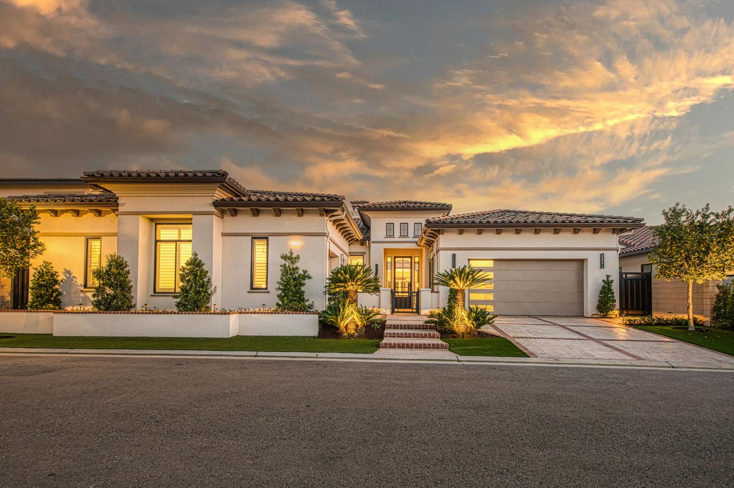 2329 East Putter Way Fresno, CA 93730 - Photo 1 of 50