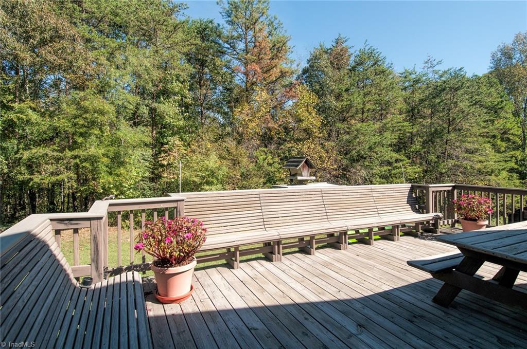 14050 Cool Springs Road Cleveland, NC 27013 - Photo 23 of 25 Deck