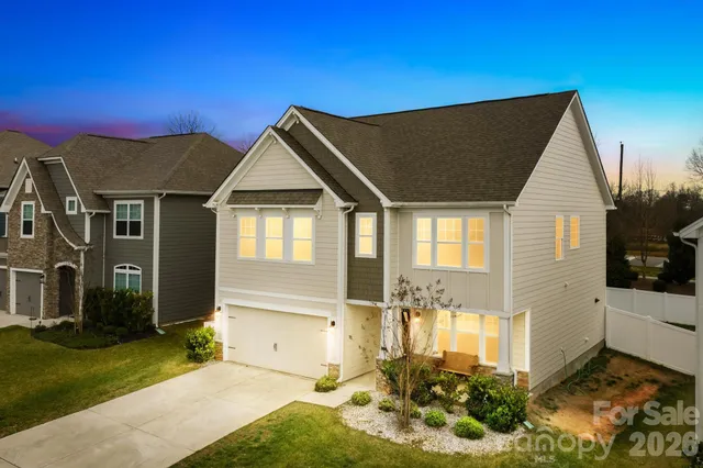 $425,000 | 115 West Americana Drive, Mooresville, NC 28115