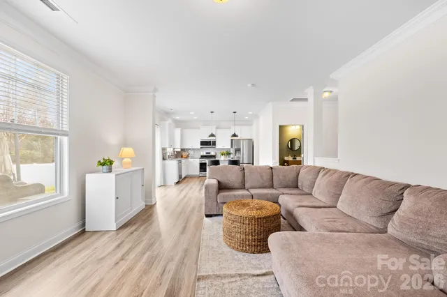 $425,000 | 115 West Americana Drive, Mooresville, NC 28115