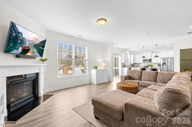 $425,000 | 115 West Americana Drive, Mooresville, NC 28115