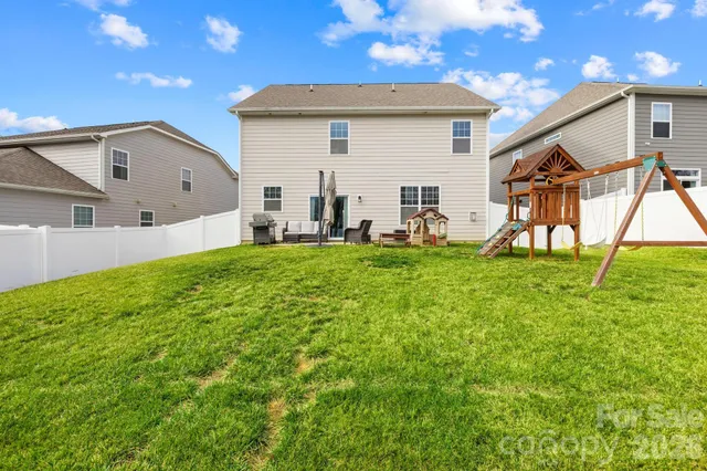 $425,000 | 115 West Americana Drive, Mooresville, NC 28115