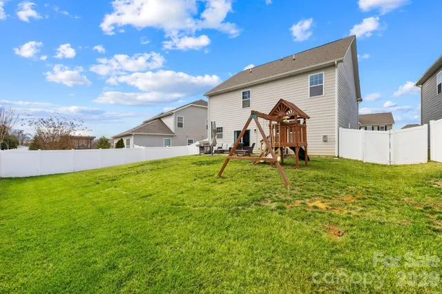 $425,000 | 115 West Americana Drive, Mooresville, NC 28115