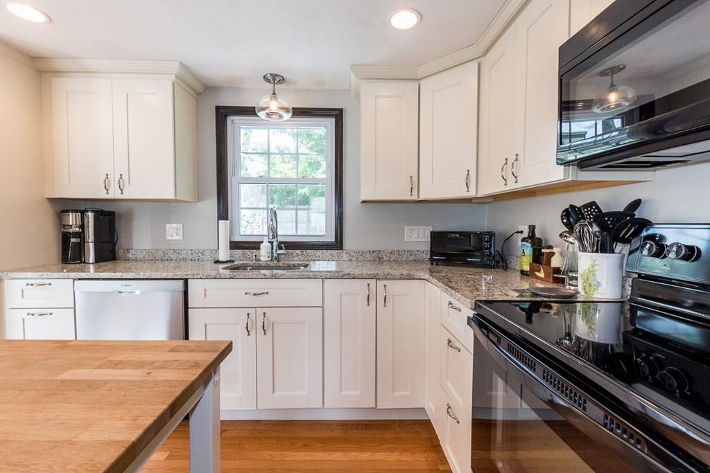 23 Cameron Road Norwood, MA 02062 - Photo 8 of 40 Gallery Image 8
