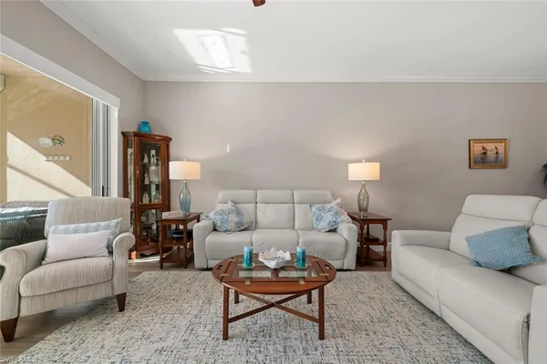 $525,000 | 3653 Periwinkle Way, Unit 127, Naples, FL 34114