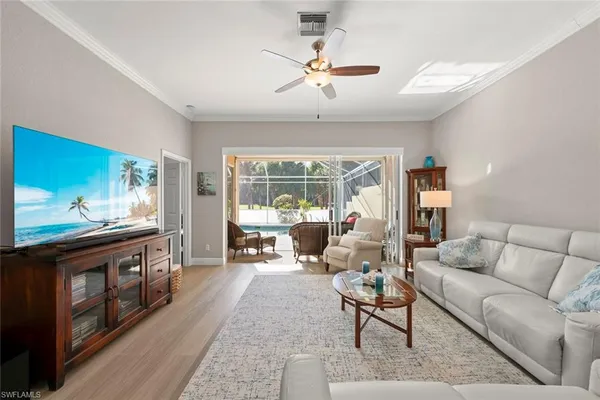 $525,000 | 3653 Periwinkle Way, Unit 127, Naples, FL 34114