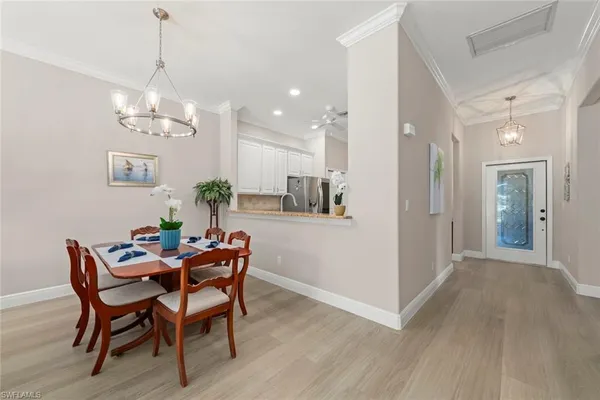 $525,000 | 3653 Periwinkle Way, Unit 127, Naples, FL 34114