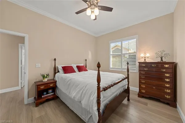 $525,000 | 3653 Periwinkle Way, Unit 127, Naples, FL 34114