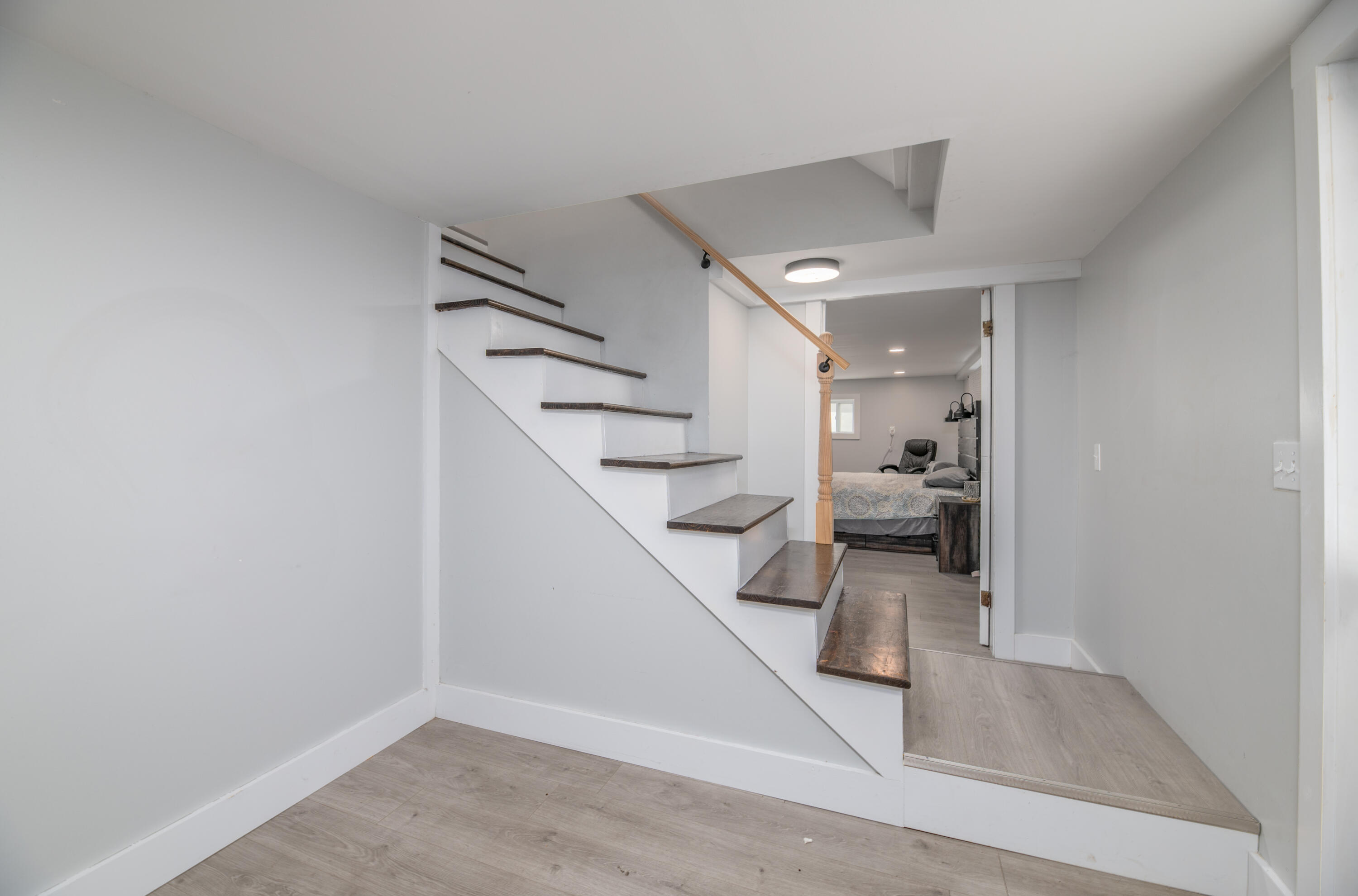 324 Hanson Road South China, ME 04358 - Photo 20 of 34 Interior7