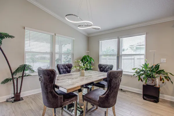 $2,600 | 721 Narvarez Avenue, St. Augustine, FL 32084