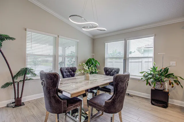 $2,600 | 721 Narvarez Avenue, St. Augustine, FL 32084