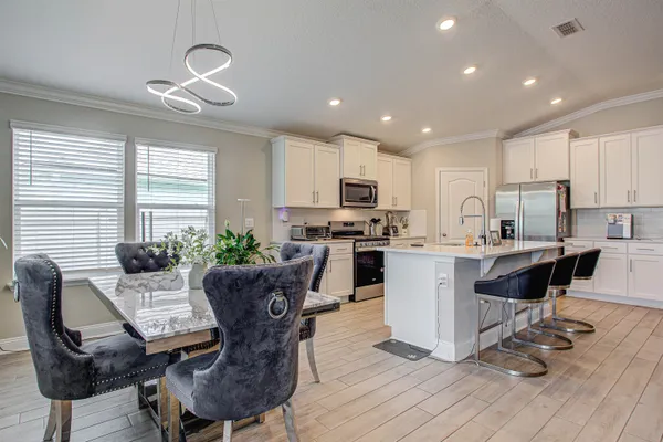 $2,600 | 721 Narvarez Avenue, St. Augustine, FL 32084