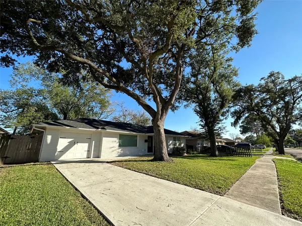 $1,895 | 1701 Buchanan Street, Pasadena, TX 77502