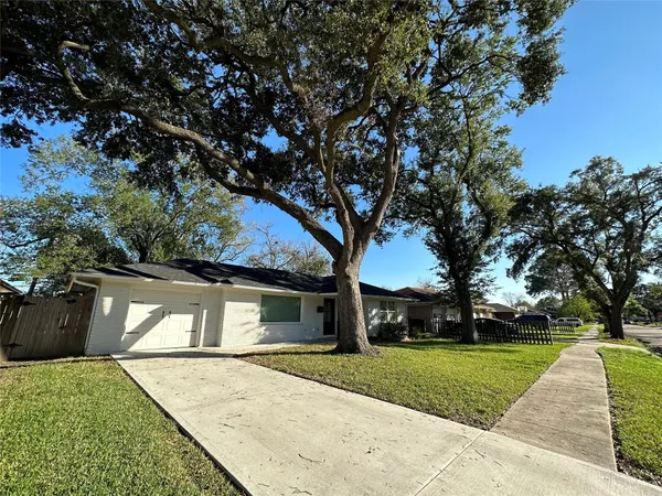 $1,895 | 1701 Buchanan Street, Pasadena, TX 77502