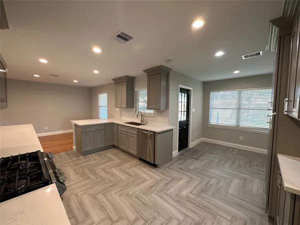 $1,895 | 1701 Buchanan Street, Pasadena, TX 77502