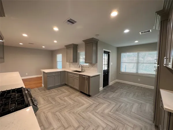 $1,895 | 1701 Buchanan Street, Pasadena, TX 77502