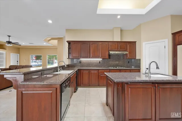 $999,777 | Undisclosed Address, Bakersfield, CA 93311