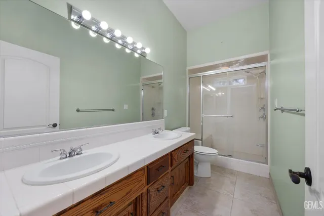 $999,777 | Undisclosed Address, Bakersfield, CA 93311