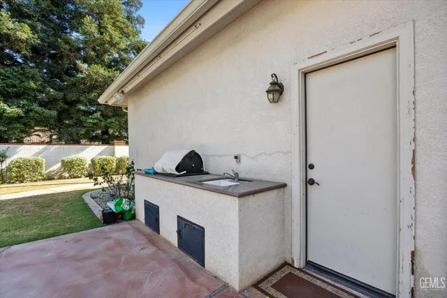 $999,777 | Undisclosed Address, Bakersfield, CA 93311