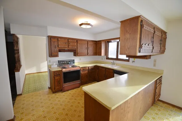 $499,900 | S107W36801 Annice Lane, Eagle, WI 53119