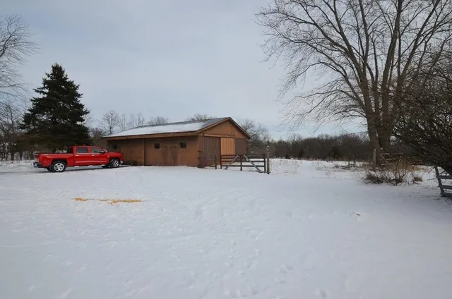 $499,900 | S107W36801 Annice Lane, Eagle, WI 53119