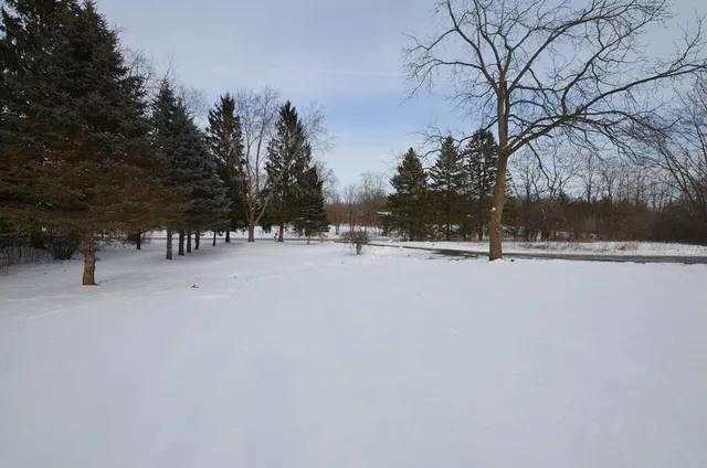 $499,900 | S107W36801 Annice Lane, Eagle, WI 53119