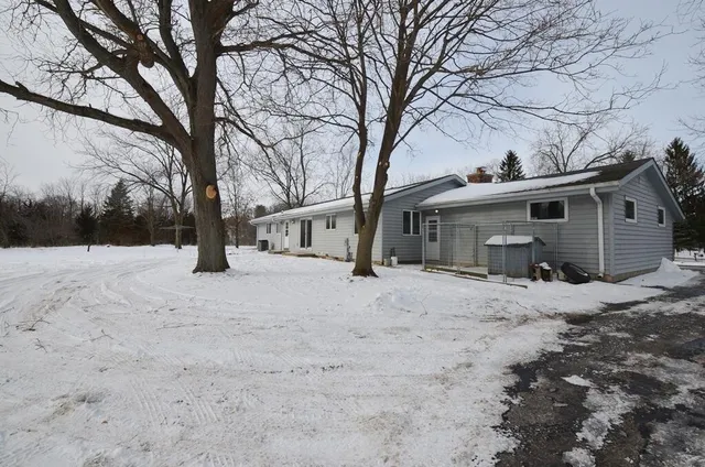 $499,900 | S107W36801 Annice Lane, Eagle, WI 53119