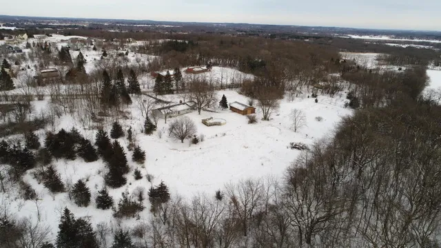 $499,900 | S107W36801 Annice Lane, Eagle, WI 53119