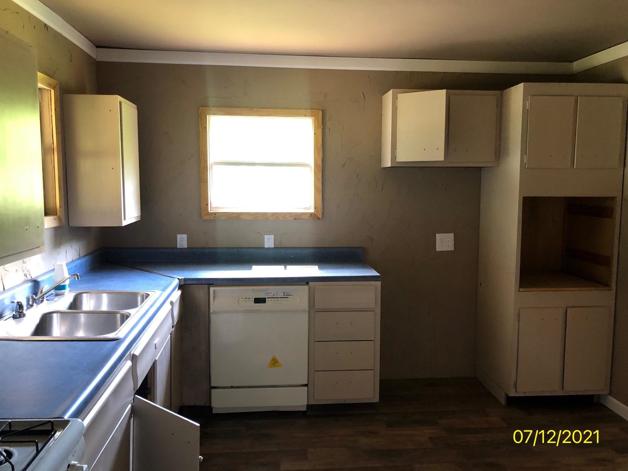 1054 Raccoon Creek Road Branchland, WV 25506 - Photo 9 of 18 Gallery Image 9