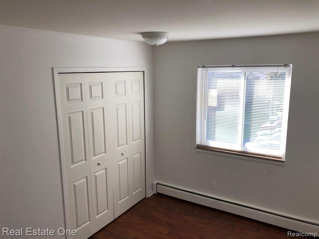 451 Miller Avenue, Unit 212 Rochester, MI 48307 - Photo 9 of 11