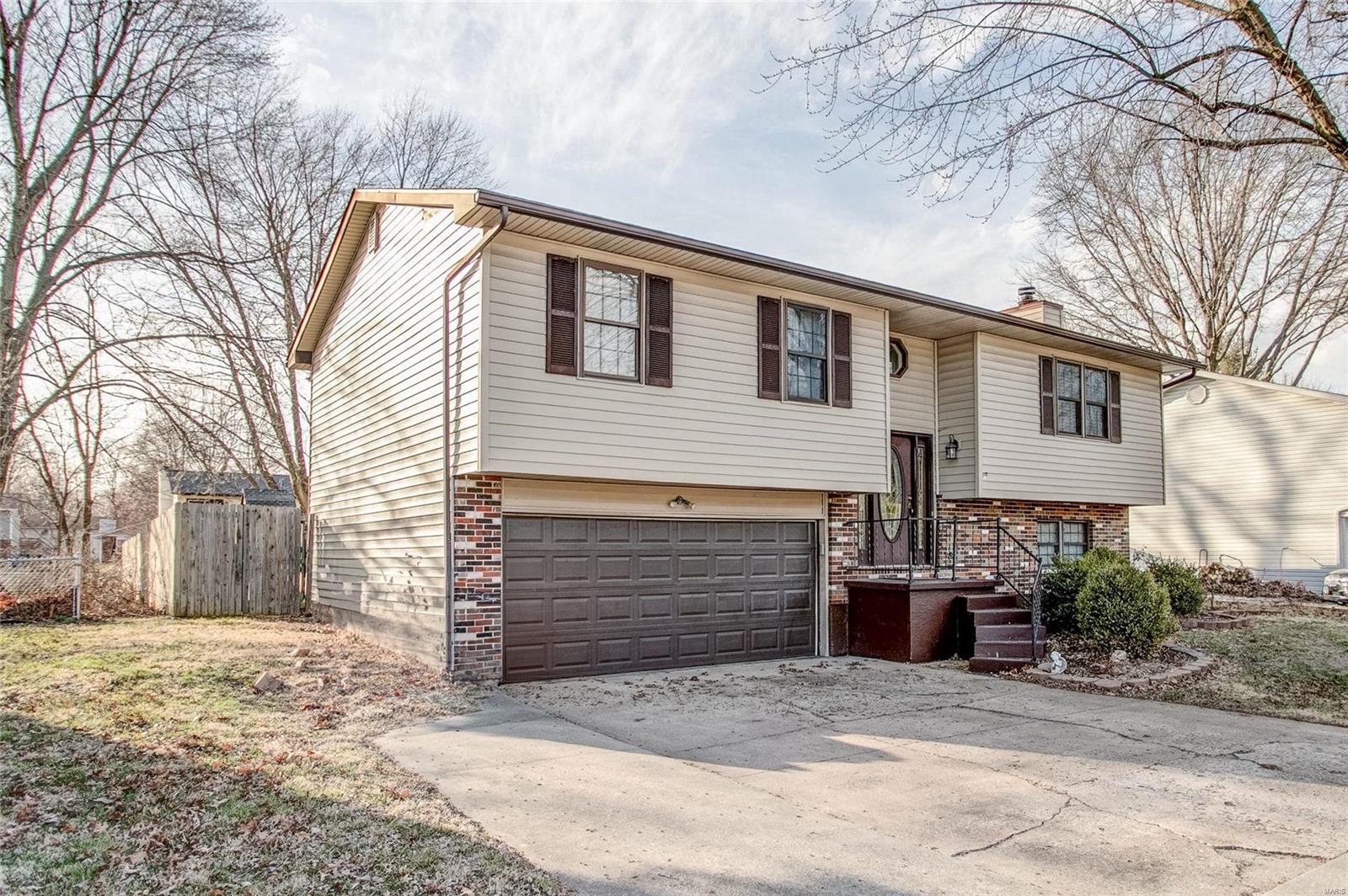 500 Riggin Road Troy, IL 62294 - Photo 2 of 47