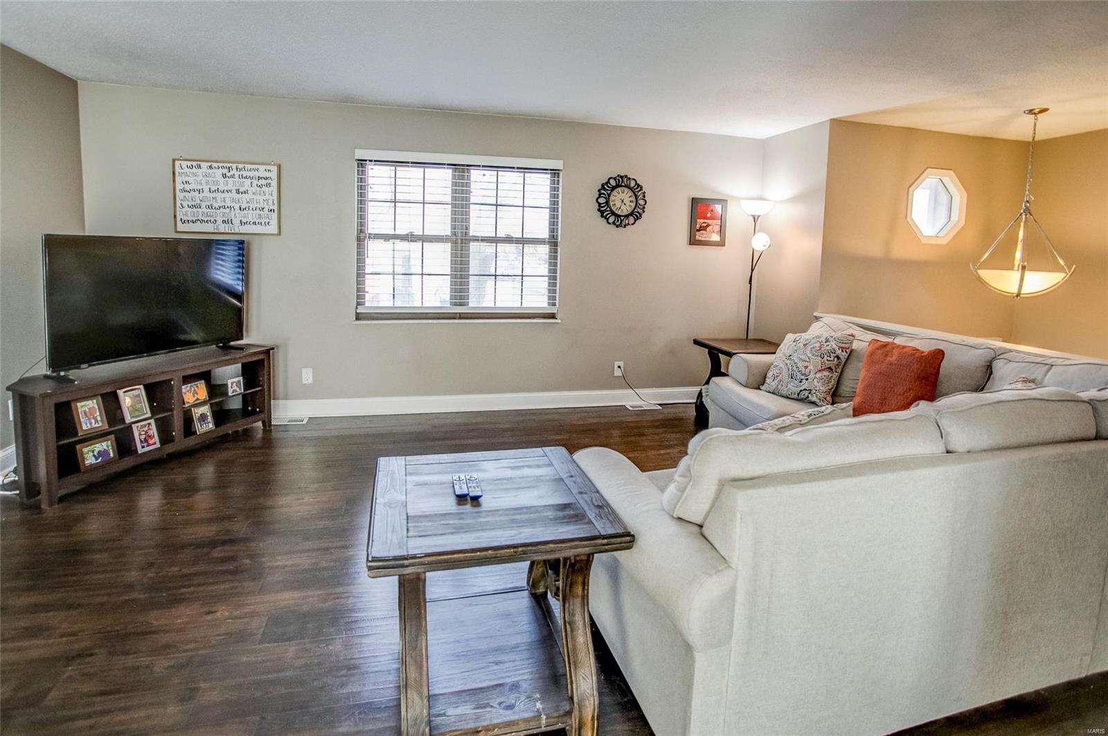 500 Riggin Road Troy, IL 62294 - Photo 8 of 47