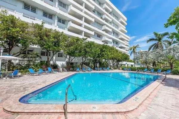 $4,200 | Comodore Club West, Key Biscayne, FL 33149